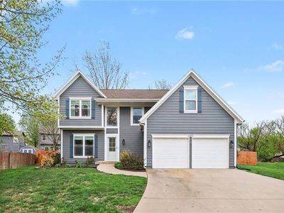 15451 S Bradley Dr, Olathe, KS, 66062