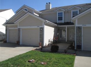 1346 NW Hidden Ridge Cir, Blue Springs, MO 64015