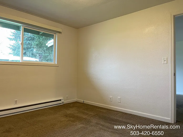 1244 8th St NW — Photo 6