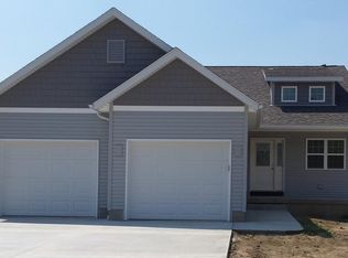335 Nathan Dr, Clyde, OH 43410