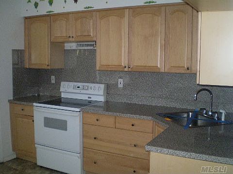2nd image of 7 Marshall St