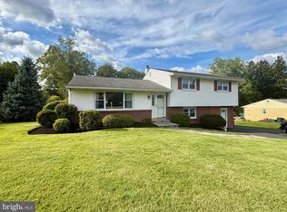 526 Buck Rd, Holland, PA 18966