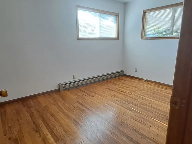 2037 Main St — Photo 11