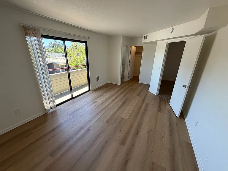 1845 Robin Ln #0 — Photo 8