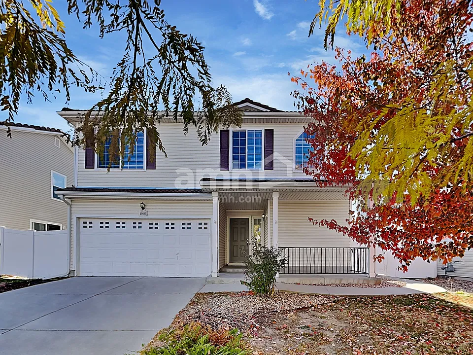 19036 E 51st Pl