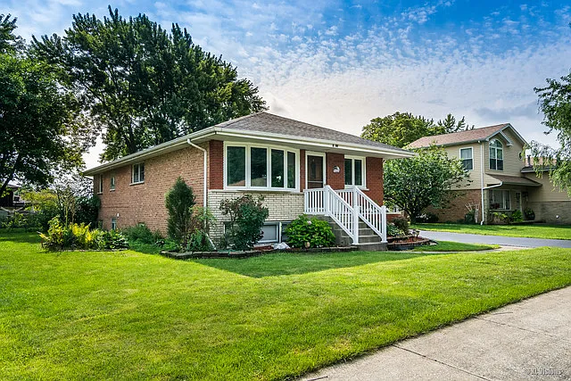 8433 Neenah Ave photo 1
