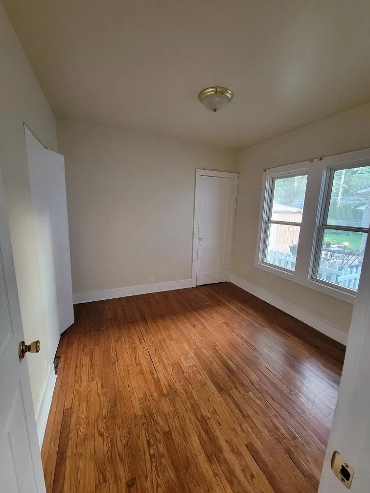 2 bed, 838 sqft, $1,400 — Photo 4