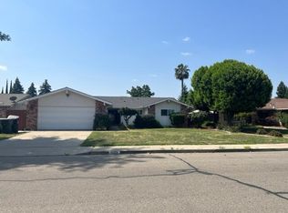 3025 W Victor Ave, Visalia, CA 93277