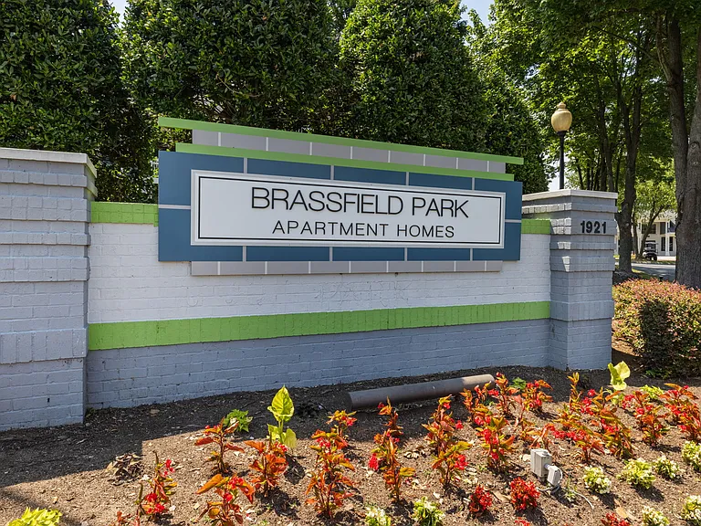 Brassfield Park Apartments — Photo 31