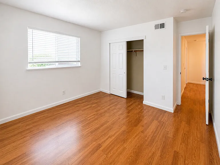 3911 Annadale Ln #8 — Photo 10