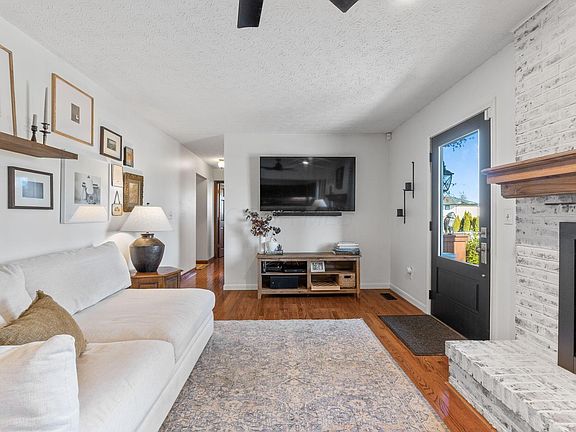 5th image of 6256 Beaver Lake Dr