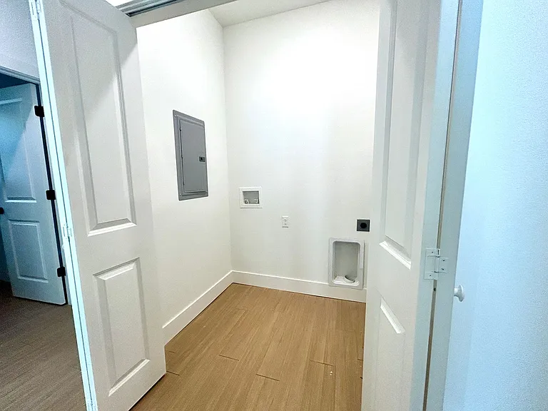 1800 Riverview Drive — Photo 26