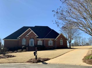 606 Wing Ct, Inman, SC 29349