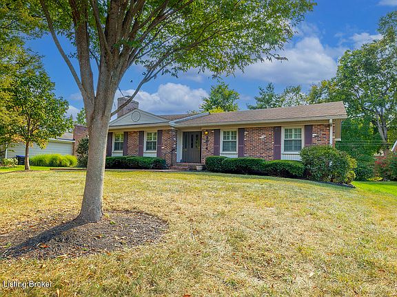 3rd image of 3014 Falmouth Dr