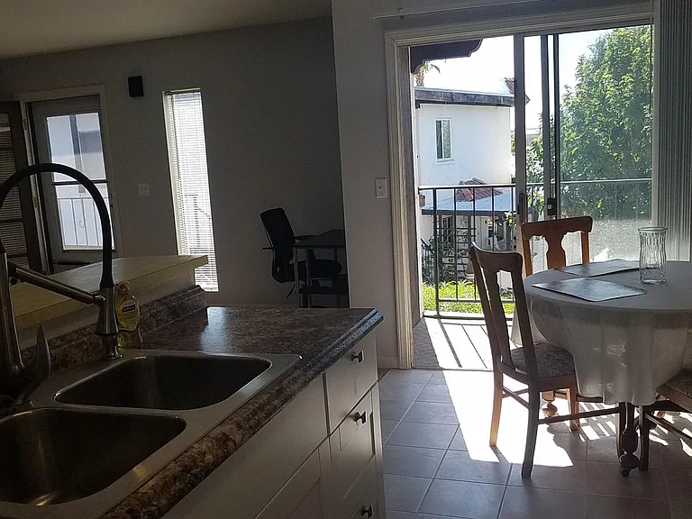 1784 Montana Vis #D — Photo 9