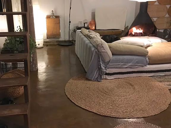 5th image of 1342 Old Topanga Canyon Rd #A