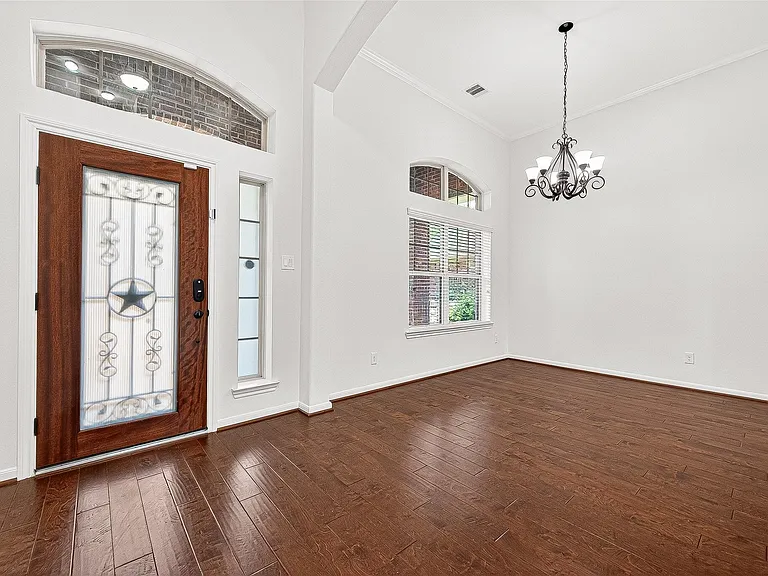138 S Sawbridge Cir — Photo 4