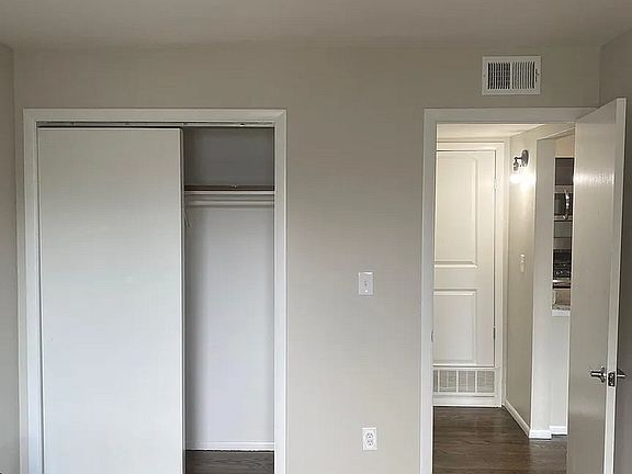 5th image of 2492 N Murray Ave #207