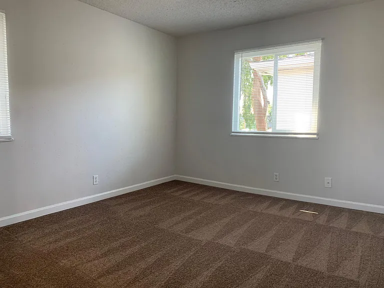 1161 Detroit Ave #3 — Photo 7
