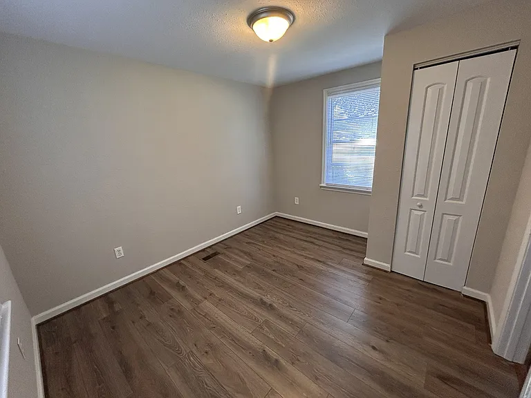 809 Paul St — Photo 15