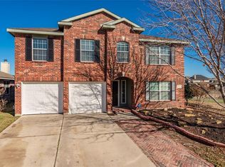 812 Jockey Club Ln, Fort Worth, TX 76179