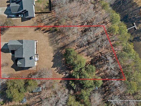 3rd image of 5831 Ridgedale Ct