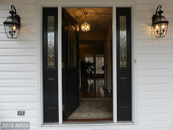 2nd image of 5521 Weywood Dr