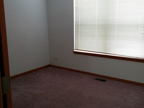 3rd image of 2435 Adelia Ln