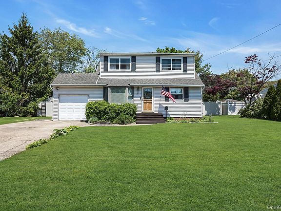 2nd image of 57 Wantagh Avenue