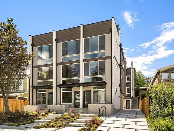 3rd image of 3411 C 23rd Avenue W