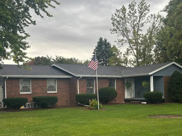 1650 Woodbine Cir N, Galesburg, IL 61401