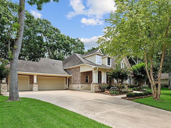 3rd image of 4718 Oxbow Cir E