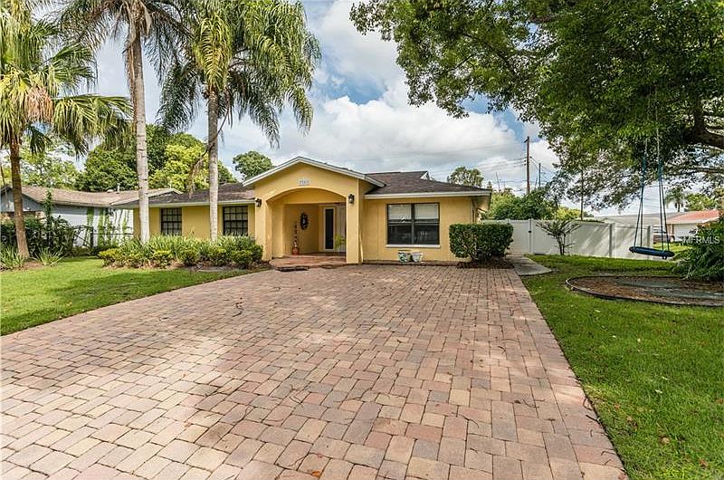 1st image of 3201 River Cove Dr