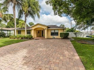 3201 River Cove Dr, Tampa, FL 33614
