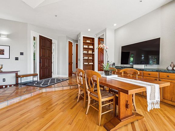 3rd image of 180 El Cerrito Avenue