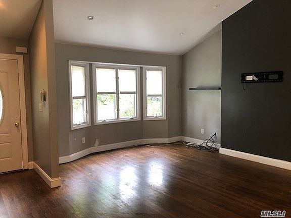 4th image of 106 Oaklawn Dr