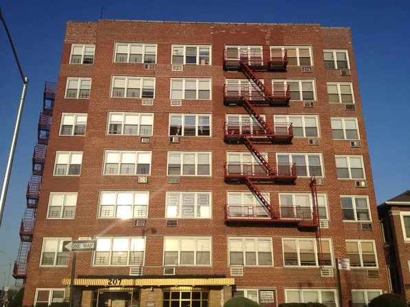 207 Ocean Parkway