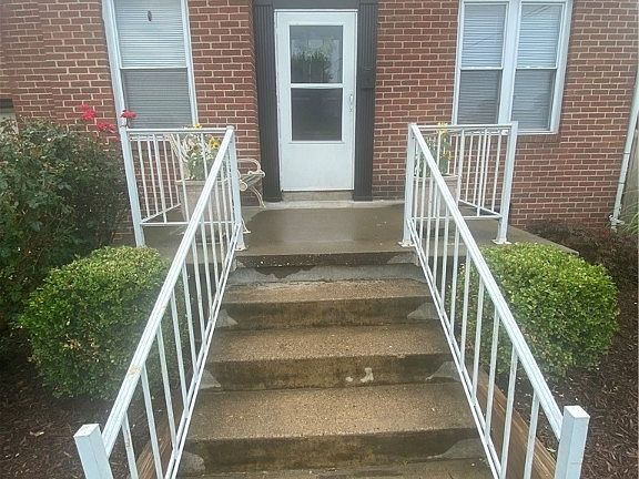2nd image of 1110 W Virginia Ave