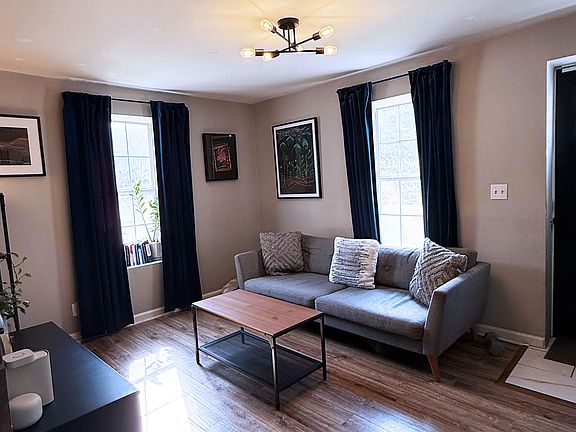 4th image of 503 Wesley Ave