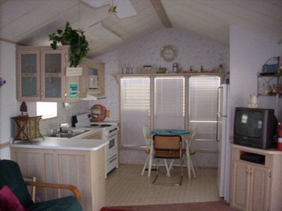 3rd image of 735 E Clam Cir
