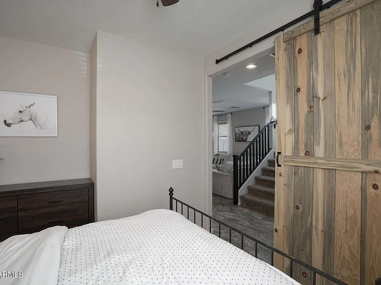 2884 S Hansen Dr — Photo 9