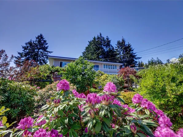 1692 Centennary Dr, Nanaimo, BC V9X 1A3