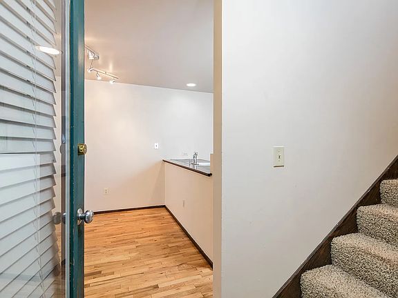 5th image of 4751 Ravenna Ave NE