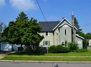 401 W Main St, Reedsburg, WI 53959