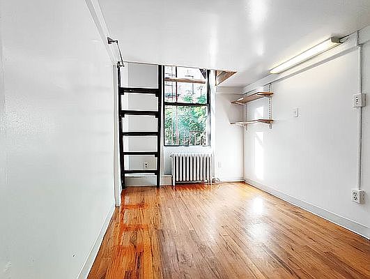 5th image of 112 Mac Dougal St #3E