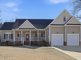 125 Dexterfield Dr, Fuquay Varina, NC 27526