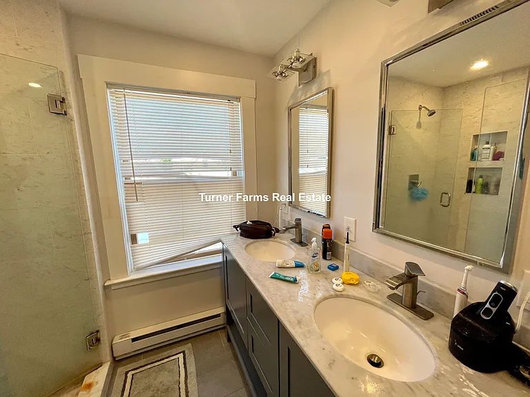 14 Renfrew St — Photo 46