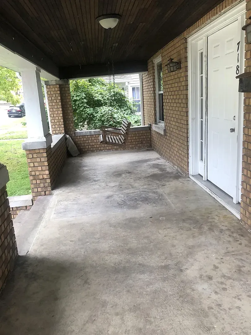 718 E Hunter Ave — Photo 3