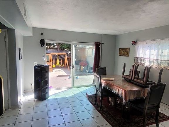 5th image of 11006 S Truro Ave