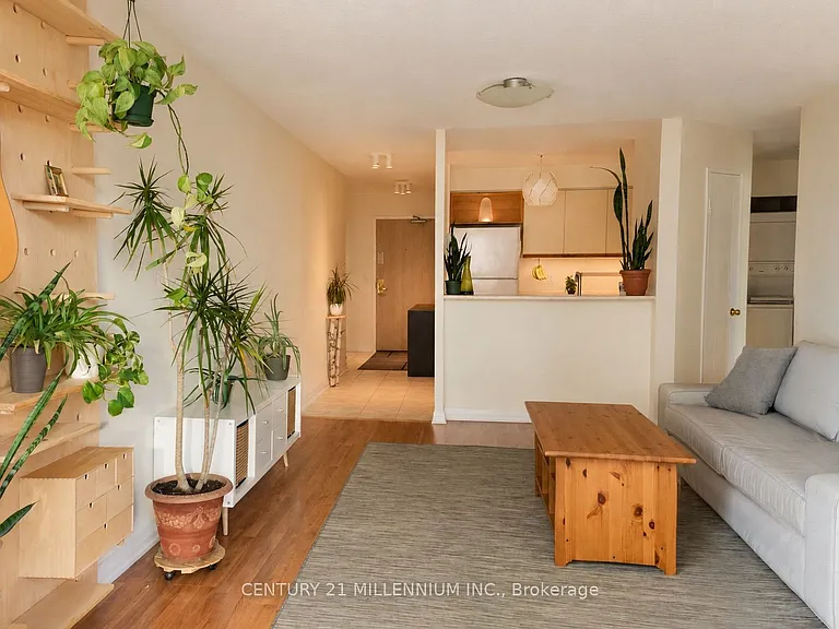 140 Dunlop St E #510 — Photo 5